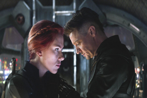 Alasan Yelena Belova Ingin Membunuh Clint Barton di Hawkeye