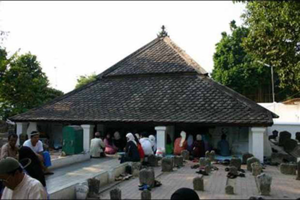 Kisah Ki Sura Mendadak Buta usai Bikin Keris Pasopati untuk Sunan Bonang