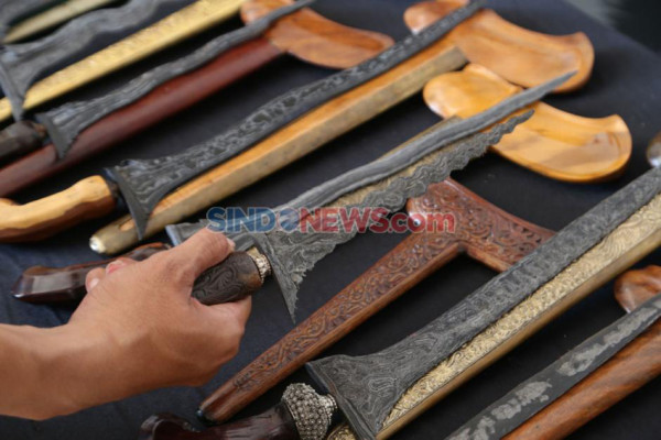 Kisah Ki Sura Mendadak Buta usai Bikin Keris Pasopati untuk Sunan Bonang