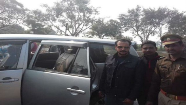 Artis Kaya Bollywood Banyak Kendarai Toyota Innova, Ini Alasannya!
