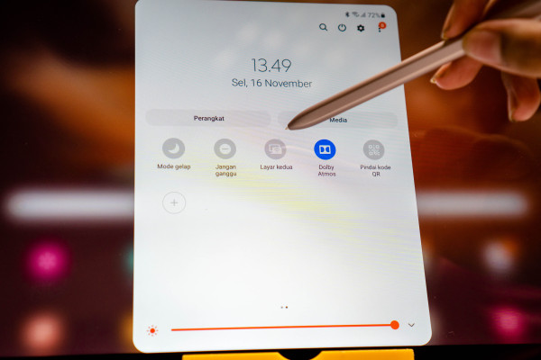 Layar Galaxy Tab S7 FE 5G Bisa Disambung ke Laptop, Begini Caranya!