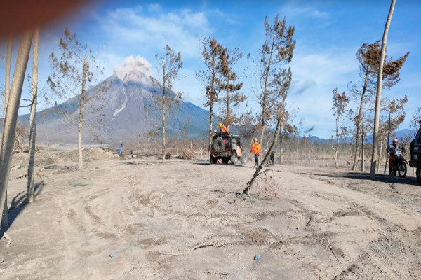 Hadang Sopir Truk Pasir Gunung Semeru, Cak Thoriq: Mbok Ya Punya Empati!