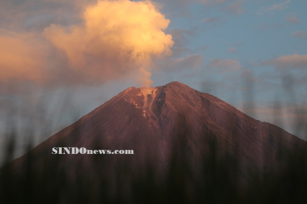 Ada Bukaan Baru Aliran Lava di Puncak Gunung Semeru, Begini Penampakannya