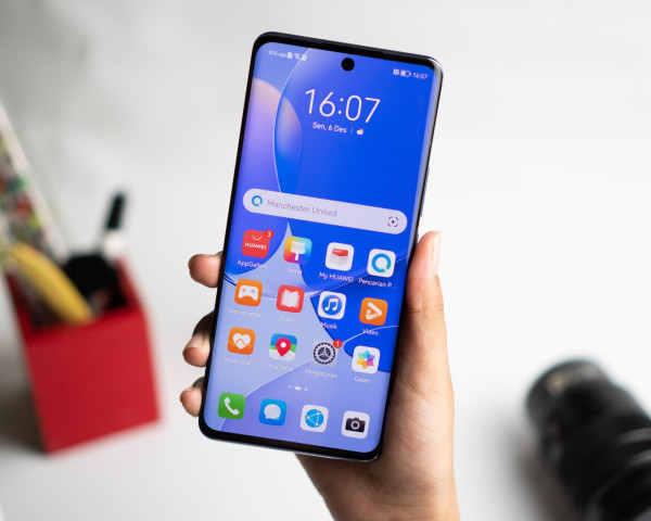 Unboxing dan Kesan Pertama Mencoba Huawei nova 9