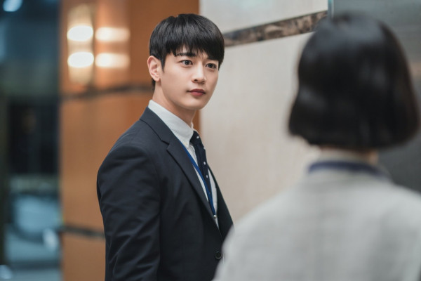 24 Idol K-Pop Gen 3 dan 4 yang Bermain Drama Korea