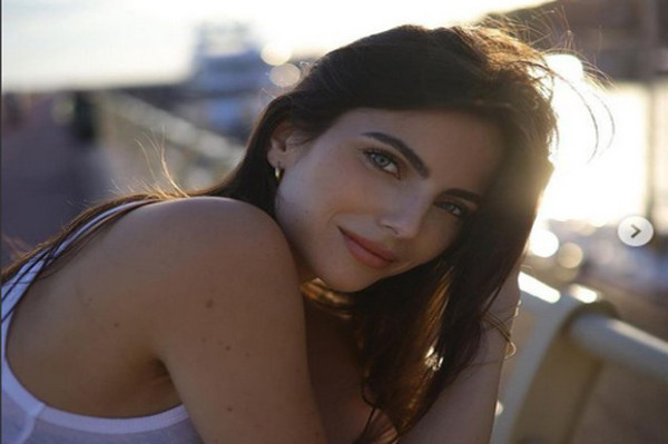 Bidadari Cantik di Balik Kesuksesan Verstappen Juara Dunia Formula 1