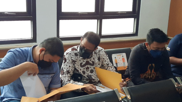 Sidang Hak Wali Gala Sky, Faisal dan Doddy Sudrajat Tak Tegur Sapa