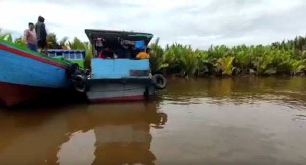 2 Korban KM Roy yang Tenggelam Ditemukan Mengambang di Perairan Muara Saliki