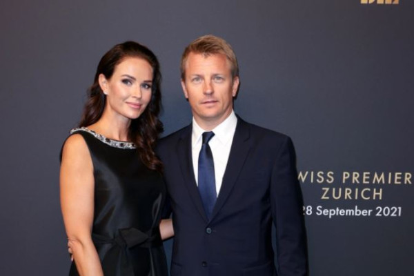 11 Wanita Cantik Wags Formula 1: Ada Eks Valentino Rossi hingga Model