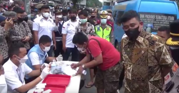 Razia Angkot yang Kerap Ugal-ugalan, Wali Kota Bobby Temukan 4 Sopir Positif Narkoba