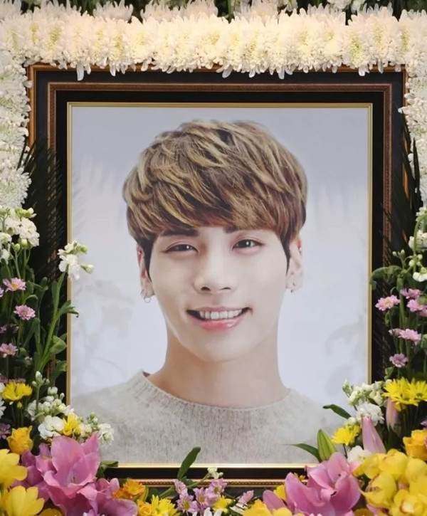 Mengenang 4 Tahun Meninggalnya Jonghyun SHINee