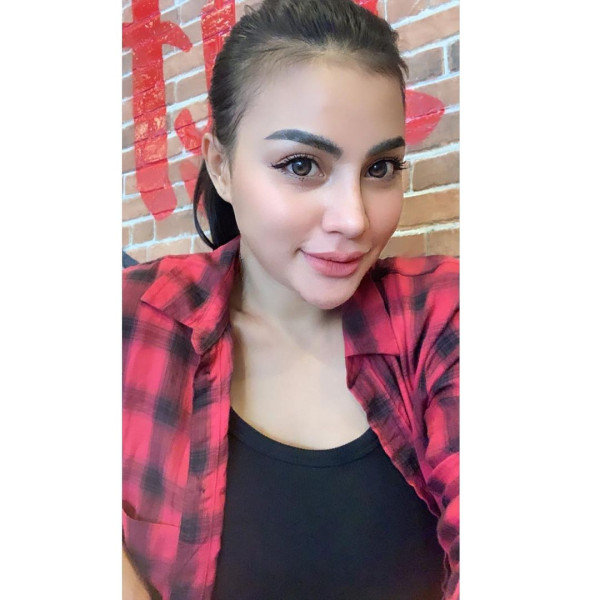 Profil Tisya Erni, Penyanyi Dangdut yang Kerap Tampil Seksi
