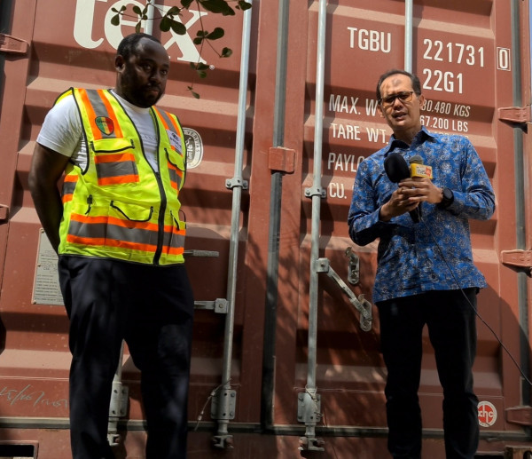 Gencar Ekspor, 1 Kontainer Motor Listrik GESITS Sampai di Senegal