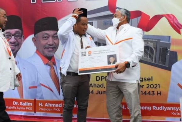 Deretan Pelawak Terjun ke Politik: Denny Cagur Pilih PAN, Narji Mantap Berseragam PKS