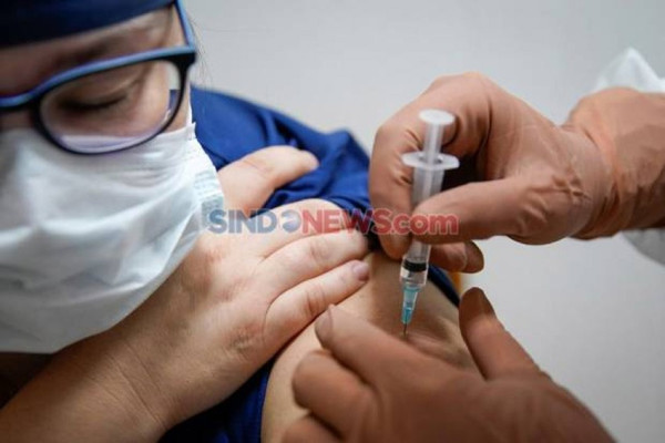 5 Jurus Jokowi Turunkan Kasus Covid-19 Sepanjang 2021
