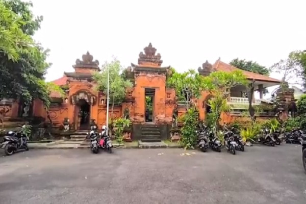 Raja Pemecutan XI Meninggal Dunia Usai Mengalami Serangan Jantung