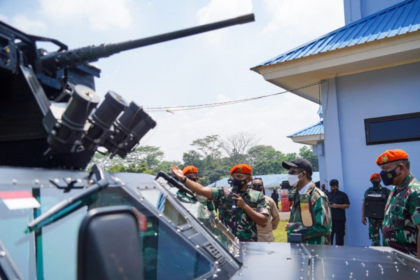 Mahfud MD Bangga Indonesia Punya Satbravo 90 Paskhas TNI AU