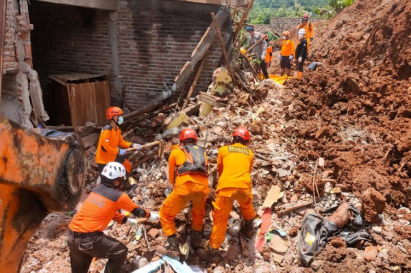 6 Bencana Paling Banyak Memakan Korban Jiwa: Erupsi Gunung Semeru hingga Dampak Siklon Seroja