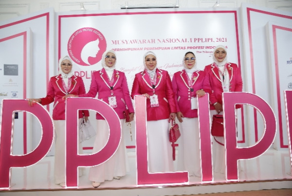 Waspadai Masalah Kesehatan Mata Anak Akibat Gadget