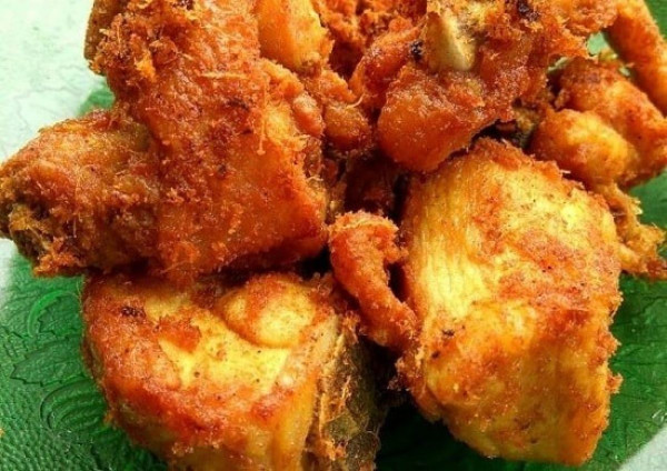 10 Menu Warteg Terfavorit, Tumis Usus Paling Digemari