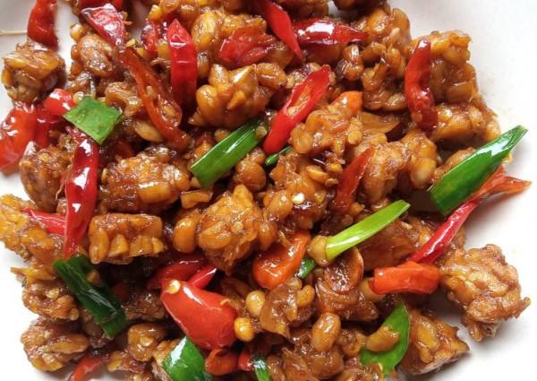 10 Menu Warteg Terfavorit, Tumis Usus Paling Digemari