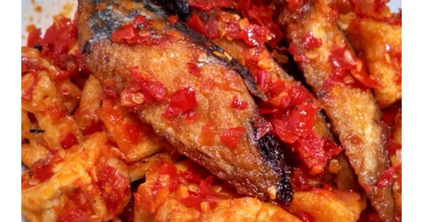 10 Menu Warteg Terfavorit, Tumis Usus Paling Digemari