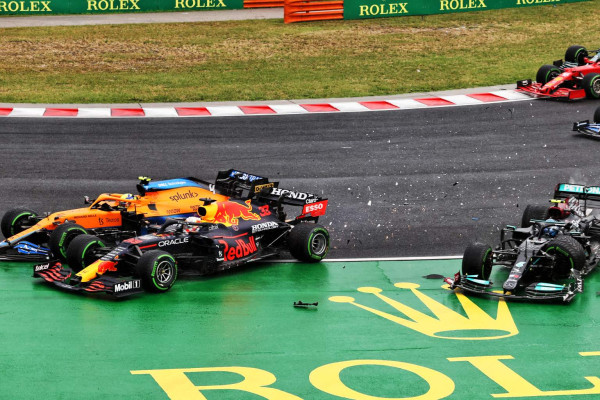 5 Kecelakaan di Formula 1 2021, Salah Satunya Nyaris Renggut Nyawa Hamilton
