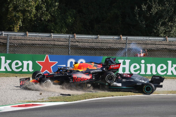5 Kecelakaan di Formula 1 2021, Salah Satunya Nyaris Renggut Nyawa Hamilton