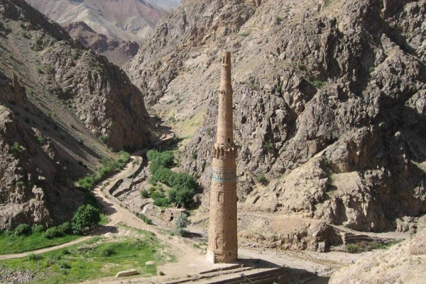 Menara Berkaligrafi Surah Maryam Ini Terabaikan, Jejak Kejayaan Arsitektur Islam di Afghanistan