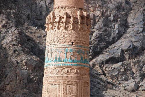 Menara Berkaligrafi Surah Maryam Ini Terabaikan, Jejak Kejayaan Arsitektur Islam di Afghanistan