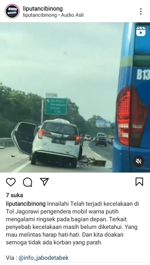 Mengerikan! Minibus Ringsek Kecelakaan di Tol Jagorawi