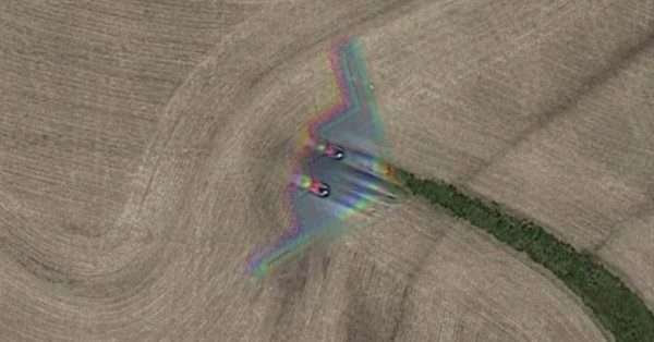 Langka, Pesawat Pengebom Siluman Tertangkap Kamera Satelit Google Maps