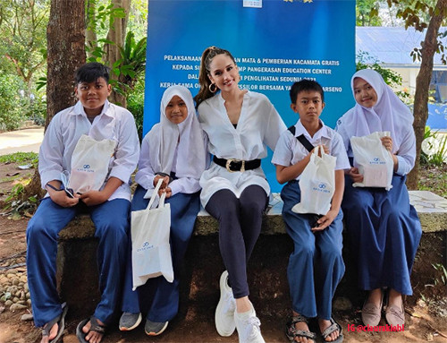 4 Artis Ini Tajir Sejak Lahir tapi Ogah Umbar Kekayaan