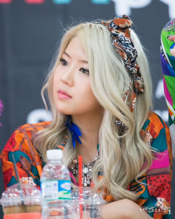 3 Idol K-Pop Wanita Ini Berani Tampil Tanpa Busana di Atas Panggung