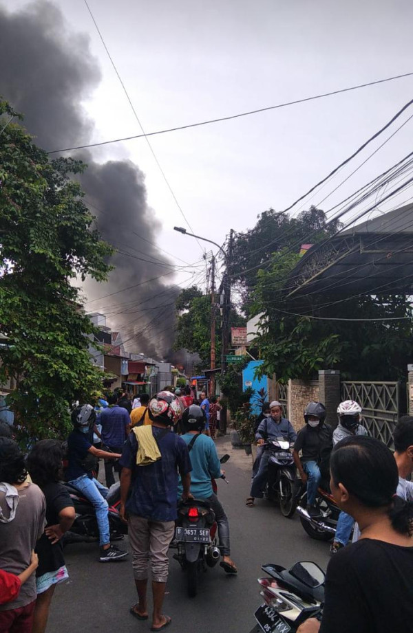 Kebakaran Bengkel di Mampang Prapatan Tewaskan 2 Orang