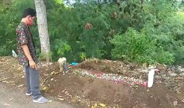Gempar! Makam Misterius Mendadak Muncul di Jalur Wisata Pasuruan