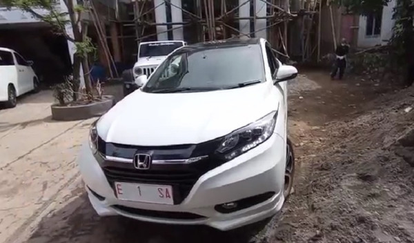 Ini Nomor Cantik 3 Mobil Mewah yang Dibeli Sekdes Pati Buat Ultah Anaknya
