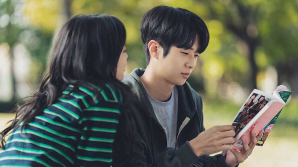 4 Momen Baper Our Beloved Summer, Bukti Yeon-Soo Cinta Berat pada Choi-Woong