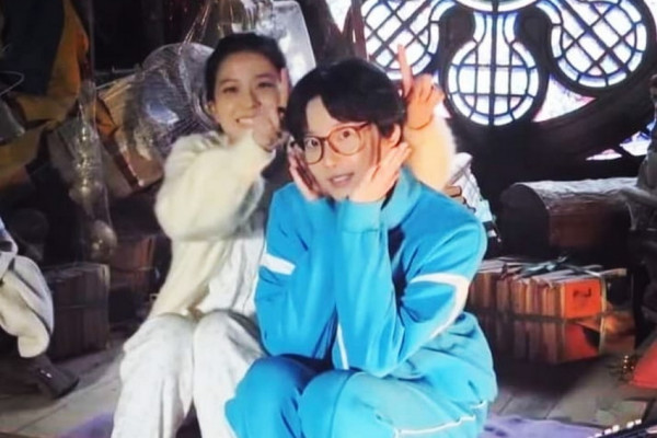 3 Foto Kenangan Kim Mi Soo saat Syuting Snowdrop