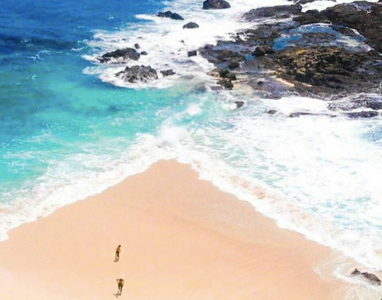 4 Tempat Wisata Instagramable di Lombok, Nomor 3 Pantainya Indah Banget
