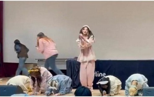 Aksi Yiren EVERGLOW saat Fan Meeting Bikin Netizen Korea dan China Ribut