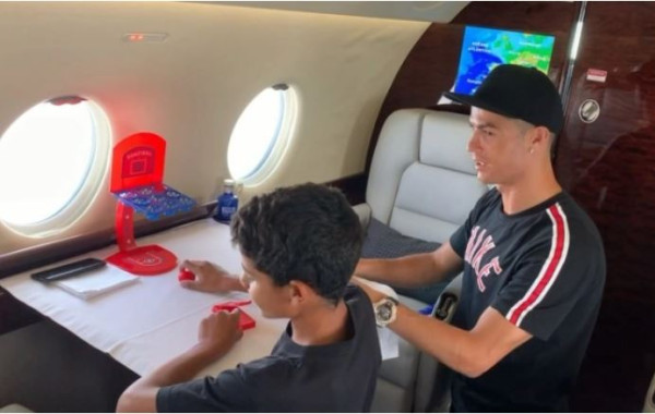 Intip Jet Pribadi Cristiano Ronaldo yang Harganya Rp380 Miliar: Isinya Supermewah!