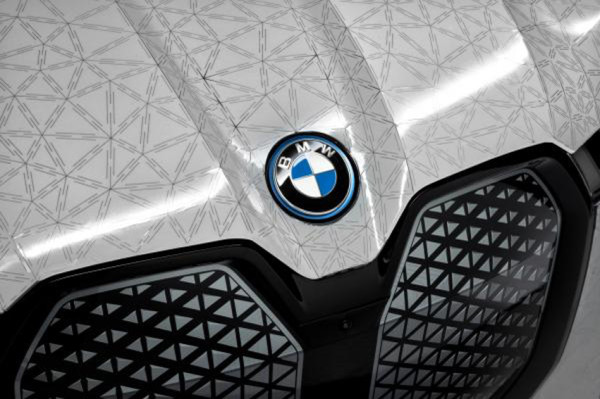 BMW Pamer Mobil Berbaju Sihir Elektronik, Ini Penampakannya