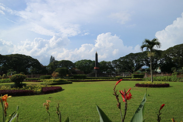 Jadi Ikon Wisata Sejarah, Begini Kisah Bundaran Tugu di Kota Malang