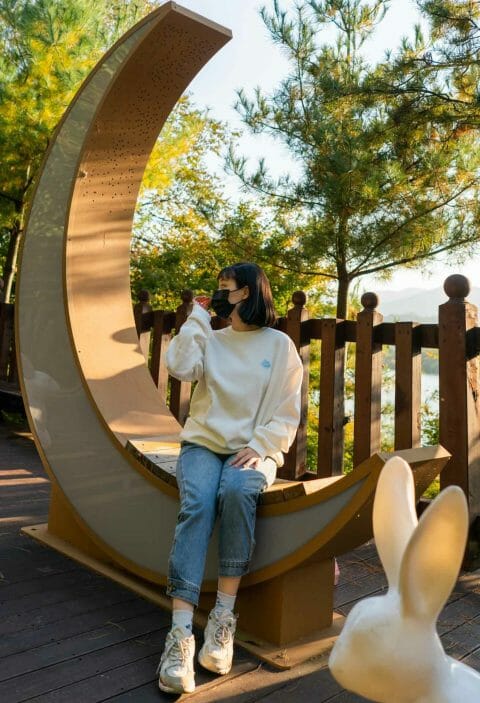 8 Outfit ala Perempuan Korea untuk Dicoba pada 2022