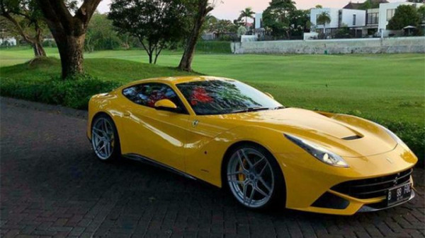 Total 5 Koleksi Supercar Crazy Rich Surabaya Melvin Tenggara Tembus Rp30 Miliar