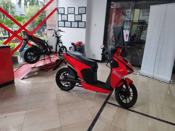 8 Alasan Membeli Motor Listrik di 2022