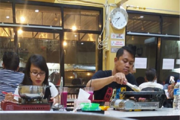 Fakta Baru Oknum Polisi Brigadir SJ Selingkuh dengan Pelakor, Nomor 3 Bikin Emak-Emak Geram!