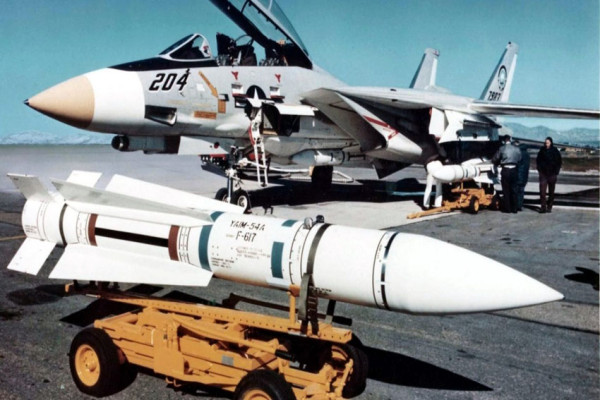 NASA Persenjatai Pesawat Tempur F-15 dengan Rudal Hipersonik Modifikasi AIM-54 Phoenix