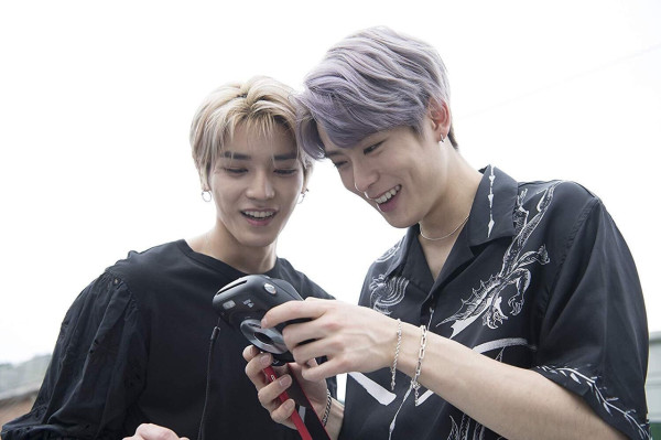 20 Pasangan Idol K-Pop yang Wajahnya Serasi, Mirip Kembar!